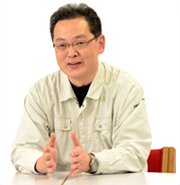 image : Mr. Shinji Kawai(entered company in 1994) Manager, Development Section Product Technology Department Lighting Device Business Unit