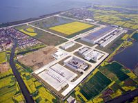 画像：1994年　上海工場設立