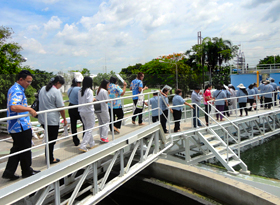 image : Touring the wastewater treatment facility