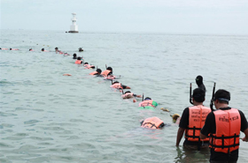 image : Working in the sea