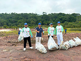 Scene from the cleanup day.