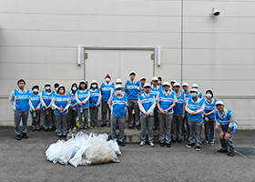 Scene from the cleanup day (4 of 4).