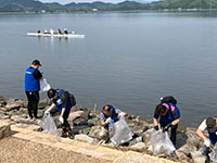Scene from the cleanup day (1 of 2).