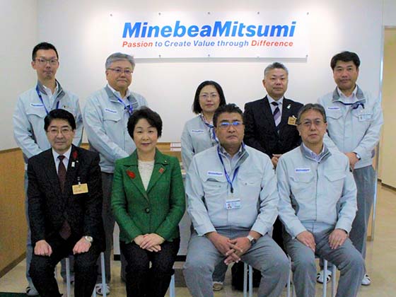 iamge : Group photograph