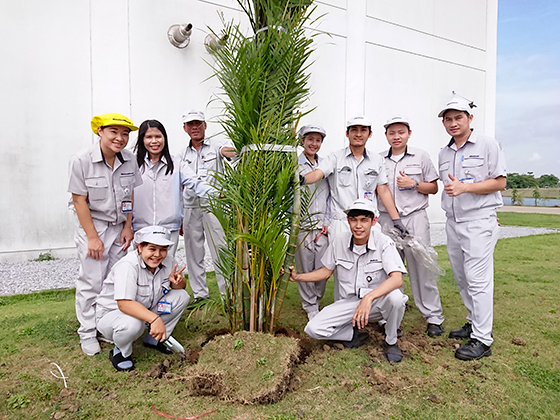 image : Tree planting at Lopburi Plant