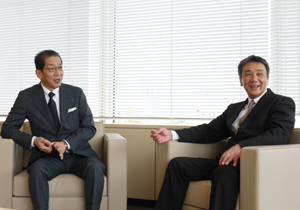 (Left) Michiya Kagami  Director, Managing Executive Officer Chief of Engineering Headquarters  (Right) Hiroshi Aso Director, Managing Executive Officer Deputy Chief of Engineering Headquarters Managing Executive Officer of MITSUMI ELECTRIC CO., LTD.