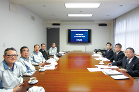 image : Regular community discussions (Karuizawa Plant)
