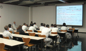 image : Training session on the Act against Delay in Payment of Subcontract Proceeds, Etc. to Subcontractors