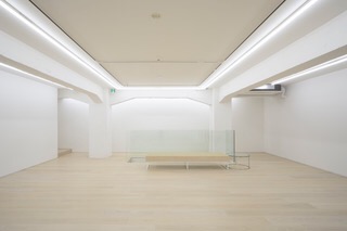 Photo : Whitestone Ginza New Gallery Interior 2F